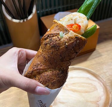 Chuben Bánh Mì - French Pastry Bakery Hoi An - 반미 프랑스 과자
