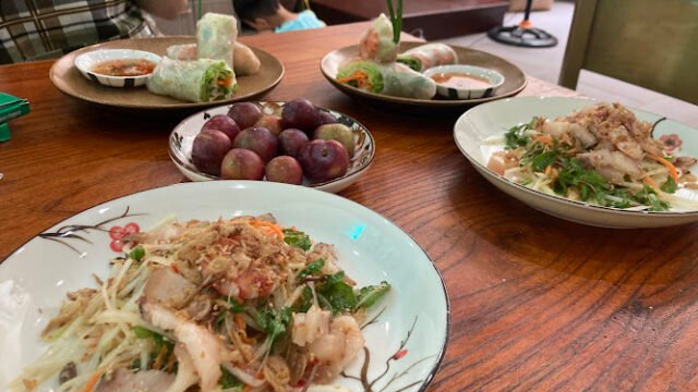 Lantern Restaurant & Cooking Class