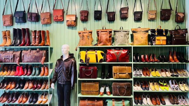 Forever Leather shop Hội An