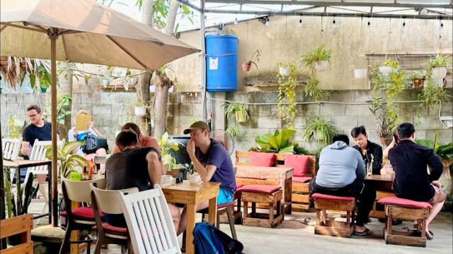 7 SON BAKERY & COFFEE