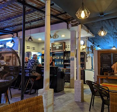 The Happy Buffalo Restaurant & Bar