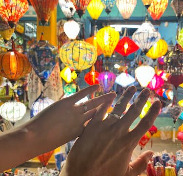 Silver Lanterns - Jewelry Souvenir Shop