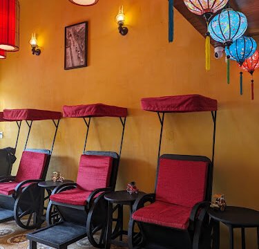 Cyclo Café et Áo Dài