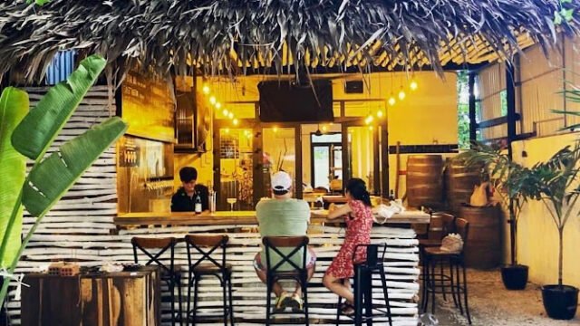 7 Bridges Hoi An Craft Beer Taproom