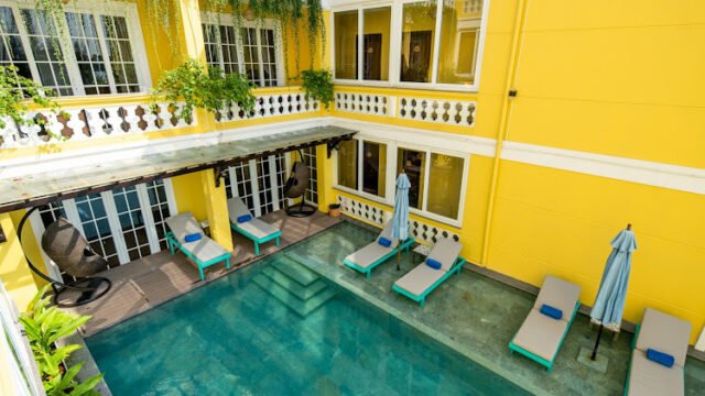 TRIPLE Riverside Hotel Hoi An