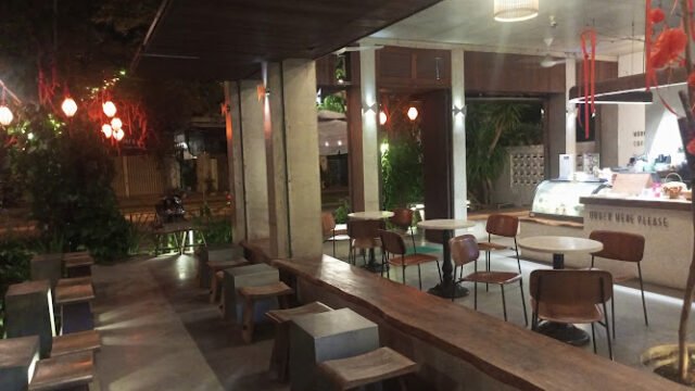Bonte Cafe & Food (air condition working space)