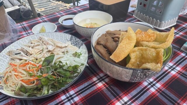 Coconut Boat Travel Restaurant & Cooking Class