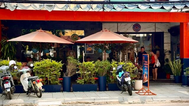 9 Grains Bakery and Cafe