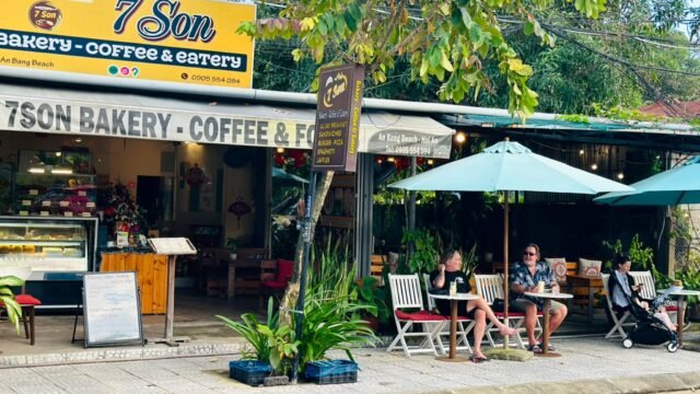 7 SON BAKERY & COFFEE