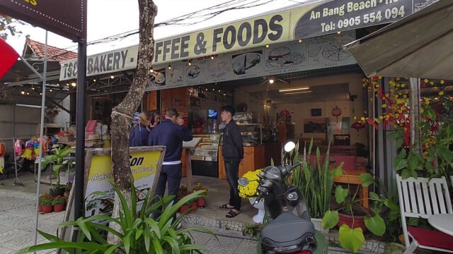 7 SON BAKERY & COFFEE