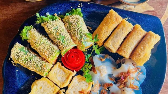 Aloha Restaurant Coffee & Blue Bar