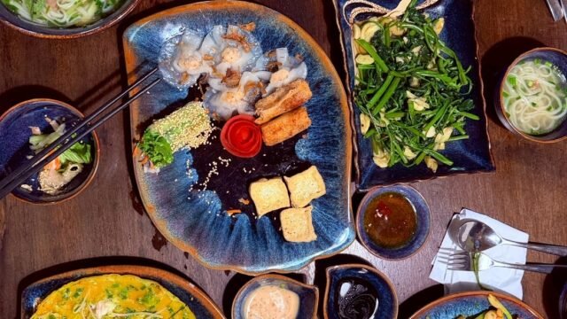 Aloha Restaurant Coffee & Blue Bar