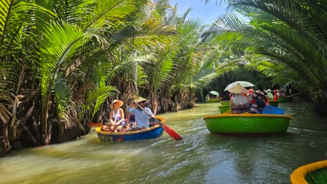 Bicoconut Basket Boat