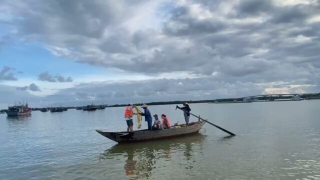 Funtastic Basket Boat Tours & Cooking Class