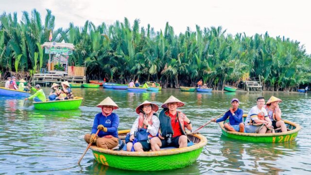 Funtastic Basket Boat Tours & Cooking Class