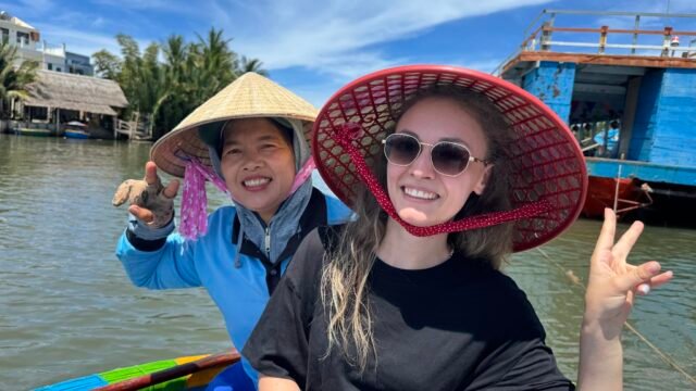 Thuyền Thúng Tượng Thúy