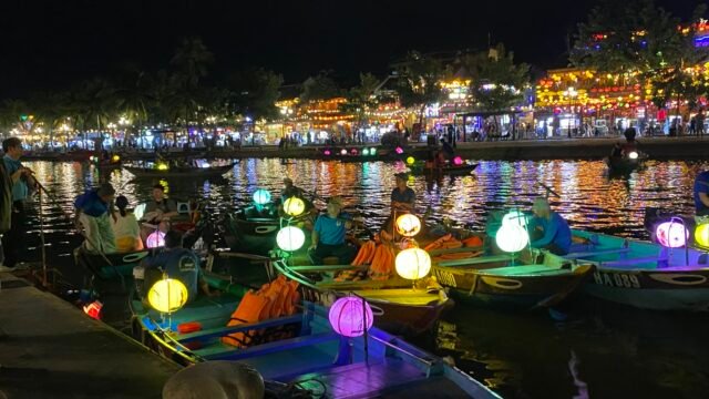 Hội An Night Market
