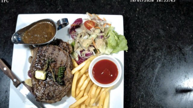 Cargo Club Cafe & Restaurant